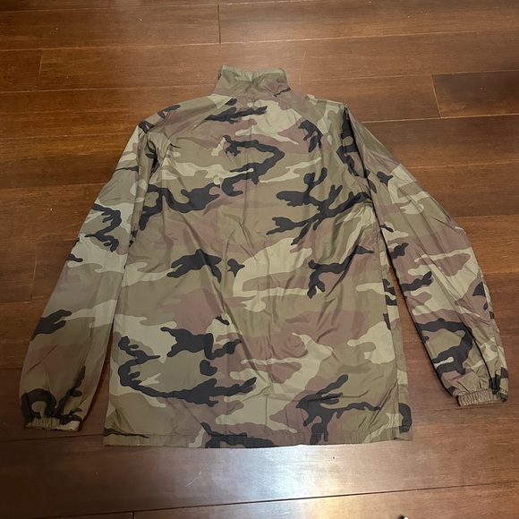 CrabGrab Jacket - Picture 3 of 5